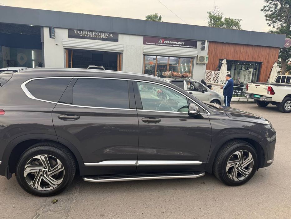 Moshna sotiladi Hyundai Santa FE 2022 yil