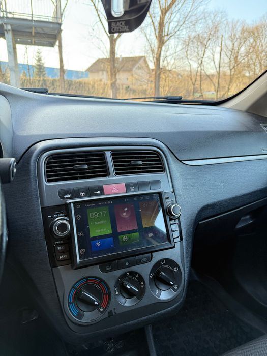 Vând Fiat grande punto