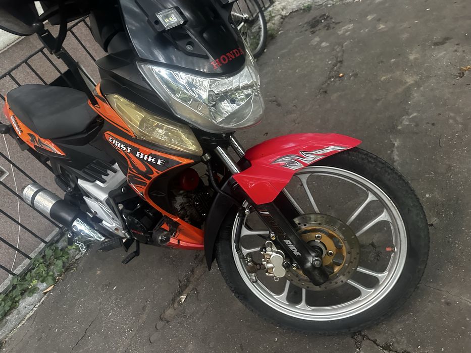 Vand scuter first bike de 50cc cu 4 viteze