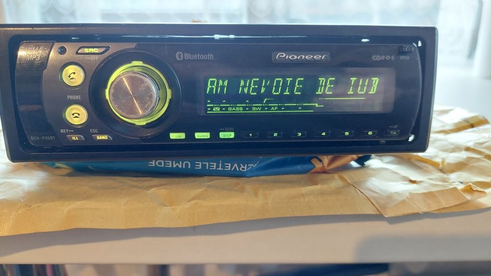 Cd.player auto Pioneer DEH-P55BT model ft.rar