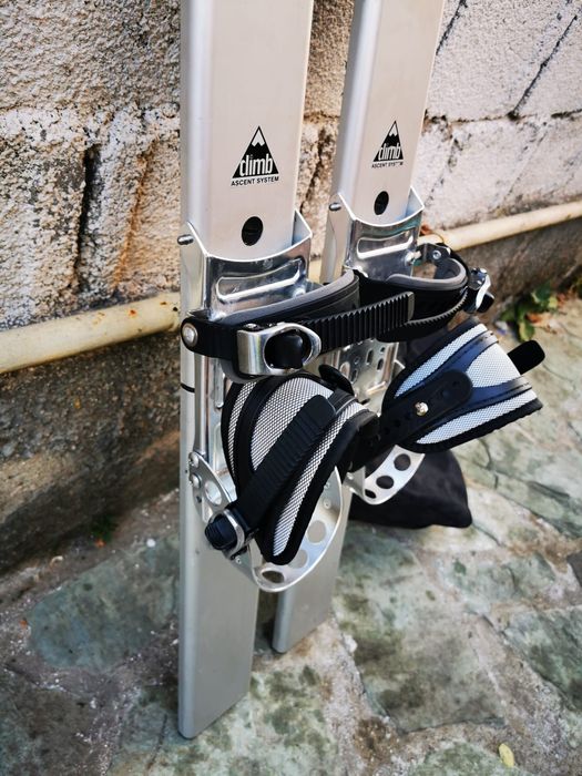 Vând schiuri tura pliabile cu legături pt bocanci