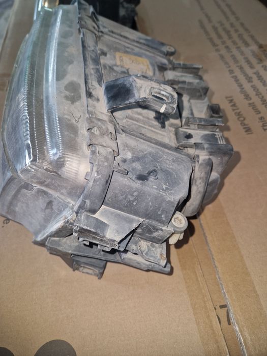 Фары ауди а 4  с 5