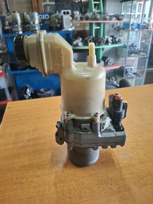 Pompă servodirecție Renault Espance IV  Laguna  III  2003>