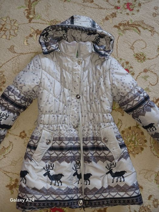 Продам куртки по 1000