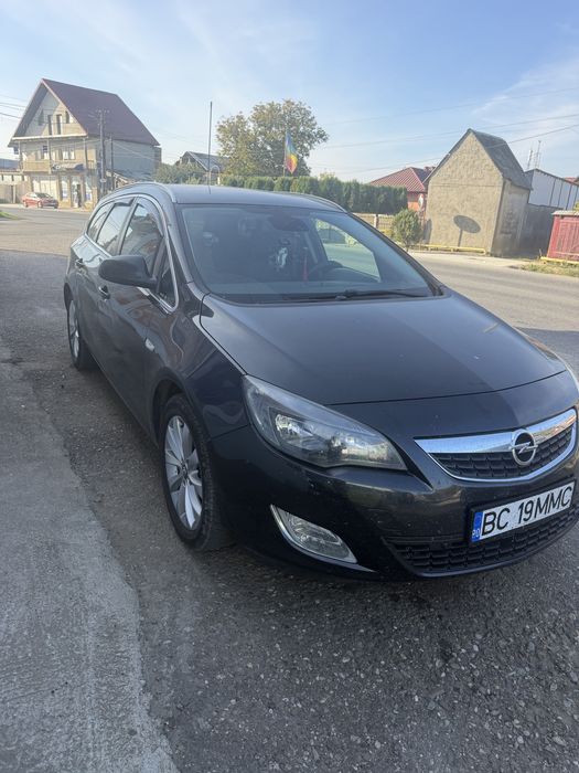 Opel astra j an 2012