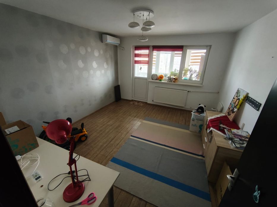 Vand apartament 2 cam metrou Tudor Vladimirescu