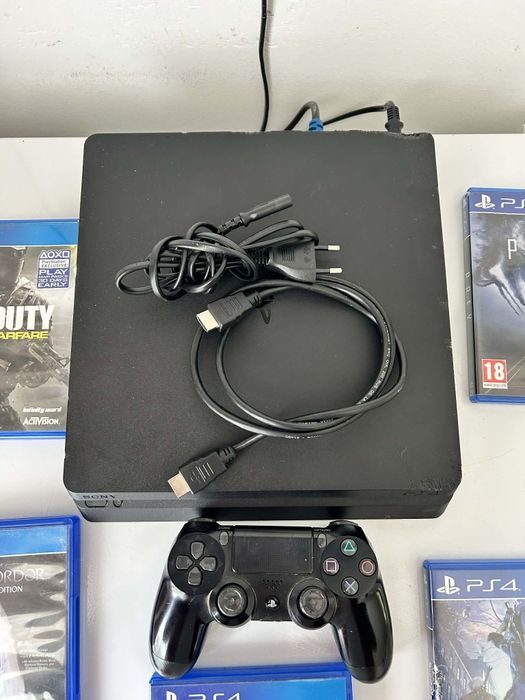 PlayStation 4 slim 1Terra