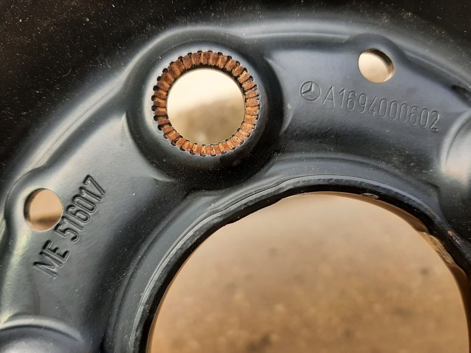 Jante tabla originale mercedes benz cu anvelope iarna pirelli