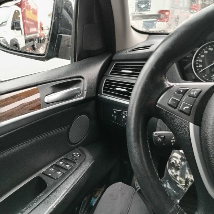 БМВ Х 5 3,0 дизел 2010г