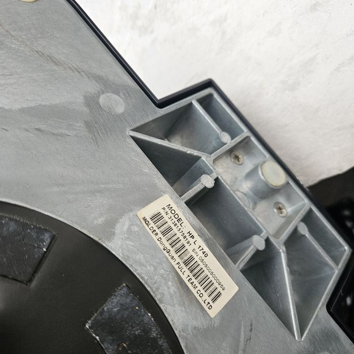 Монитор  HP 1740