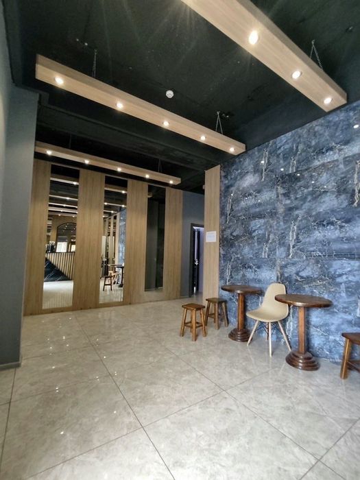 продаётся клиника  Чиланзар 915 м²