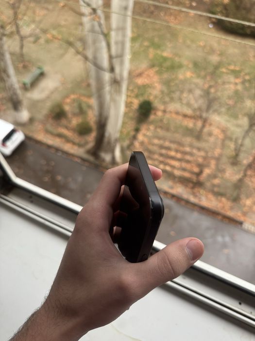 Iphone 16 черный