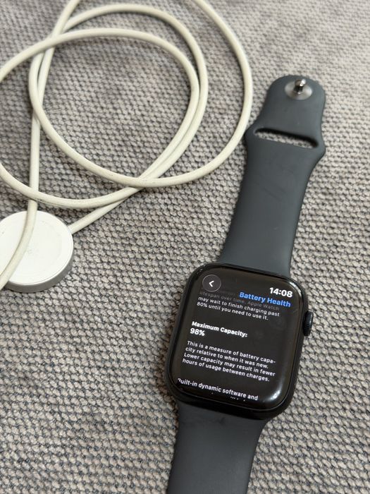 Apple watch 8 45mm 98%