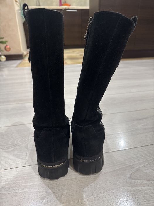 Продам детские сапоги