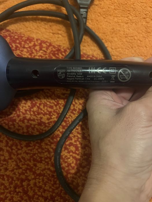 Perie electrica incalzita de indreptat parul Philips seria 5000