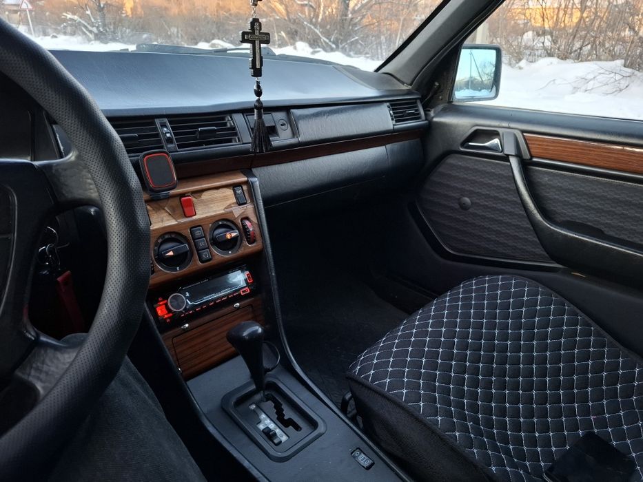 Продам Мерседес W124