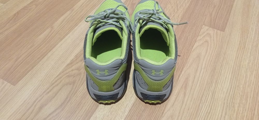 Мъжки маратонки почти нови.