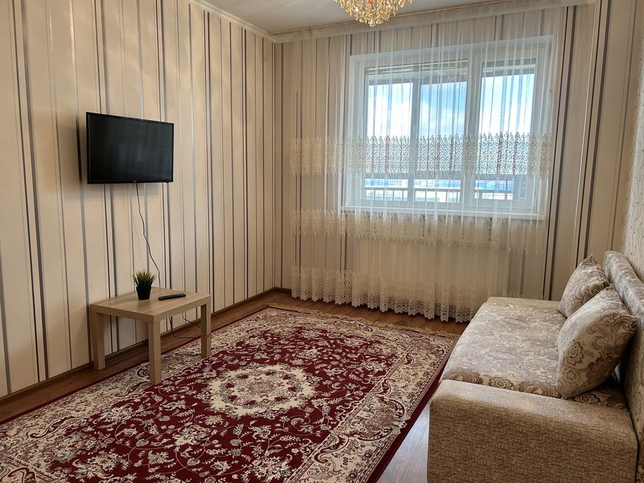 Левый берег,медцентры, хан шатыр,