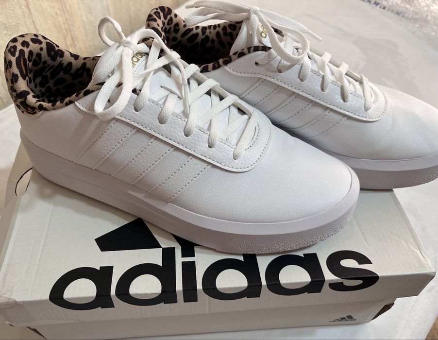 Кроссовки женские ADIDAS (оригинал)