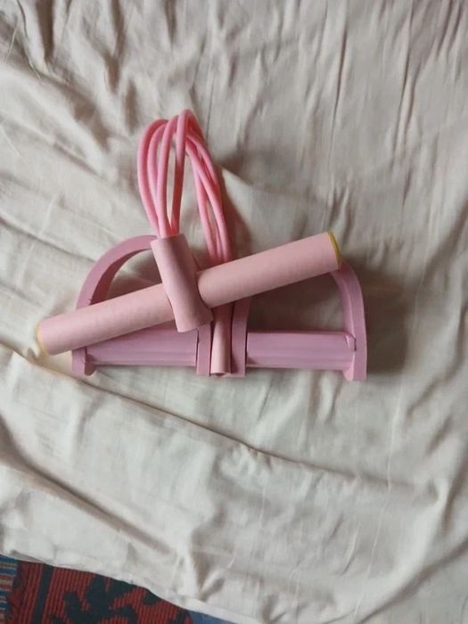 Coarda elastica rezistenta cu 4 tuburi elastice, cu suport pentru picioare,roz,noua