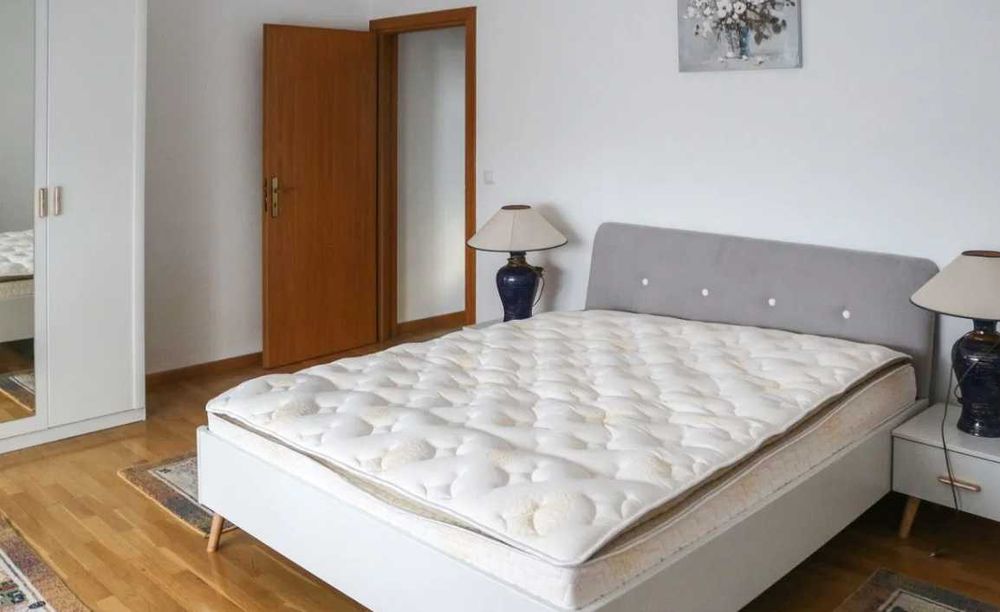 Дава се под наем Тристаен апартамент в Пловдив, Кючук Париж - 80 кв.м за 255 € - Снимка #2