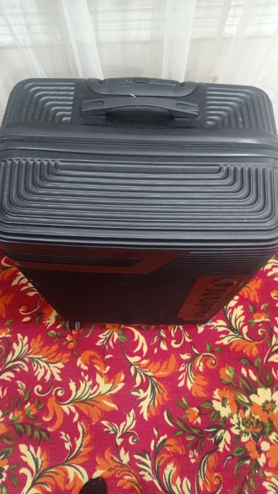 Chamadon sotiladi yangi holatda