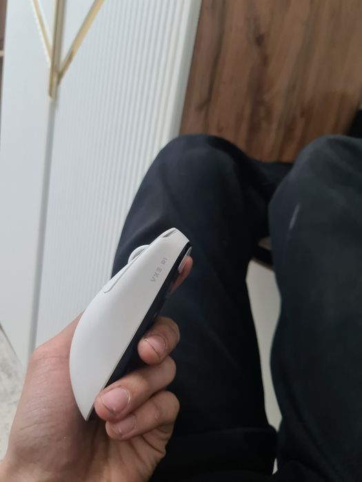 Продам мышку игровую vxe r1
