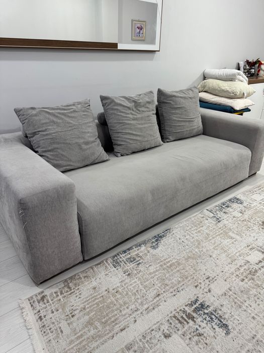 Продаю срочно диван