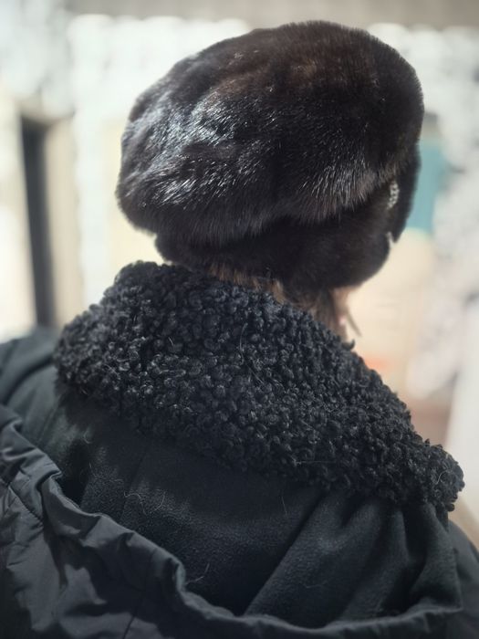 Продам норковую шапку