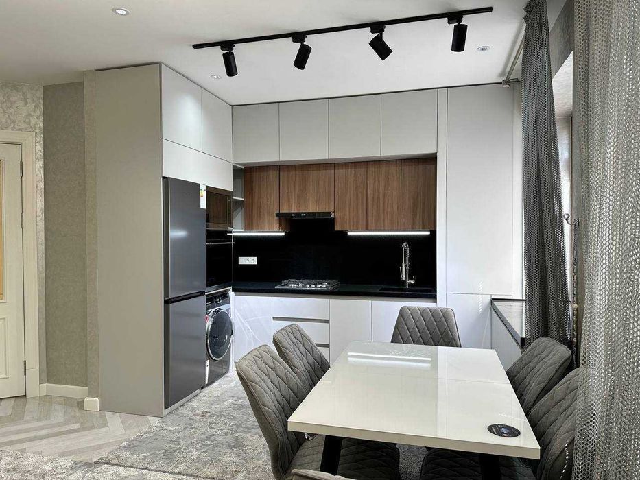Продаётся  ЖК «Family House» Ориентир: Глинка, 8-роддом,