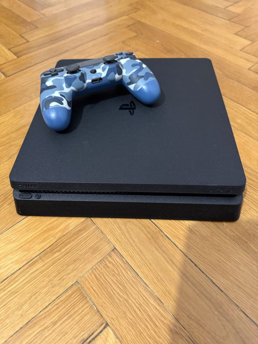 Playstation 4 Slim + controller