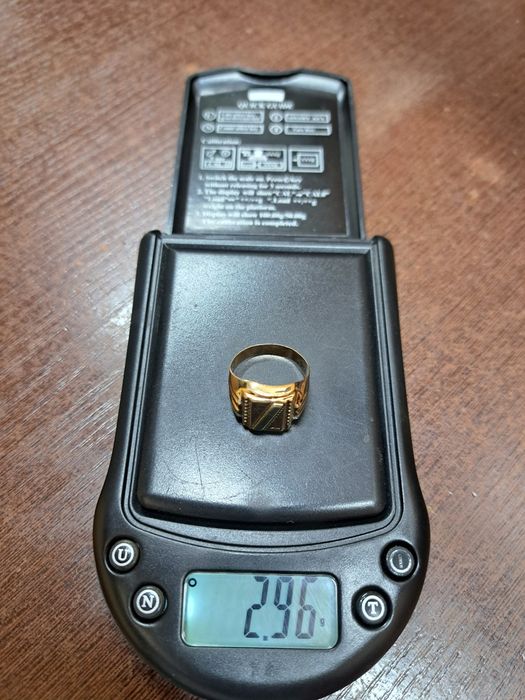 Продам новую золотую печатку