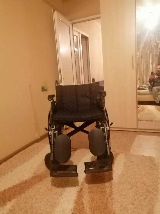 Инвалидная коляска, новая