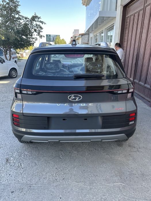 Hundai venue 2023 yil