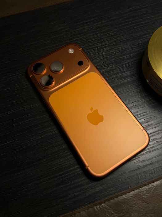 ЧИСТО НОВ iPhone 17 Pro 512 GB