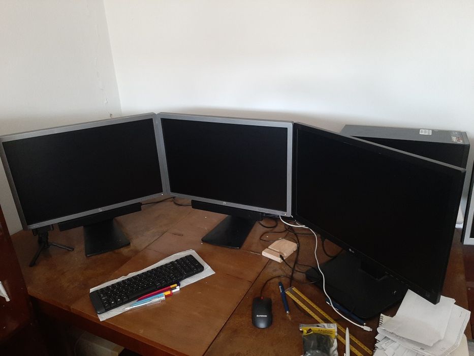 Electronice, calculatoare, componente, boxe, monitoare, amplificator..