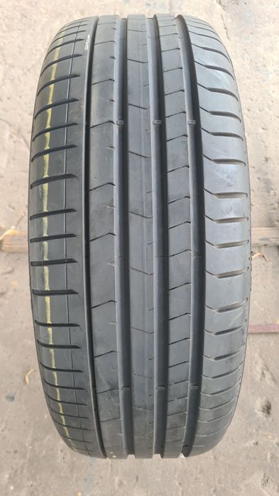 4 anvelope vara runflat Pirelli 225/40/20