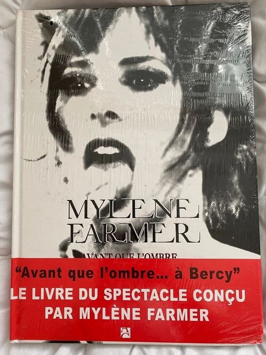 Mylene Farmer Avant que l’ombre à Bercy книга
Volbeat Guitar Gangsters