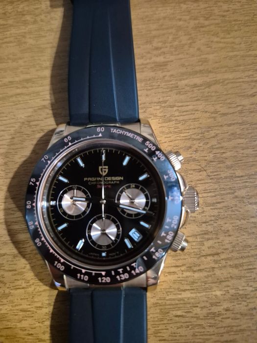 Продам новые часы