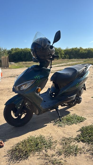 Продам скутер sonlink М10