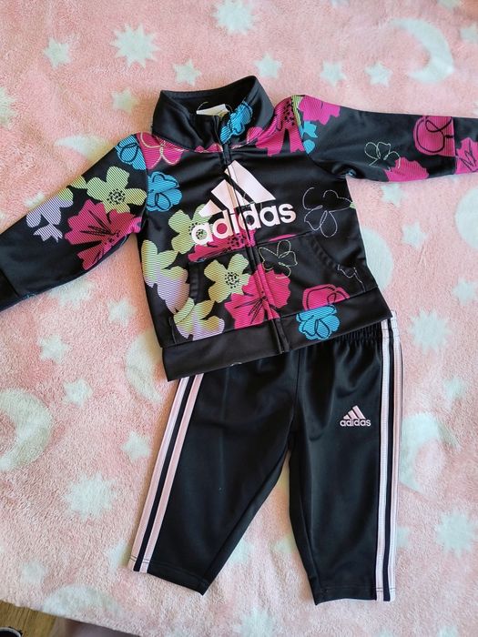 Комплектче Адидас