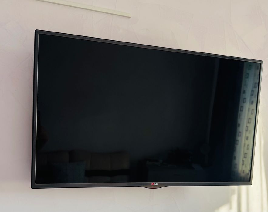 Televizor LG Smart 3D 96x56