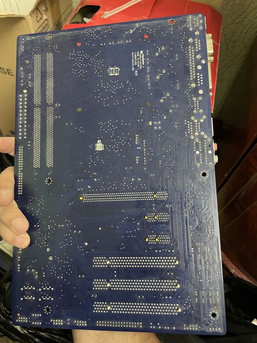 Продаеться компьютер б/у целый