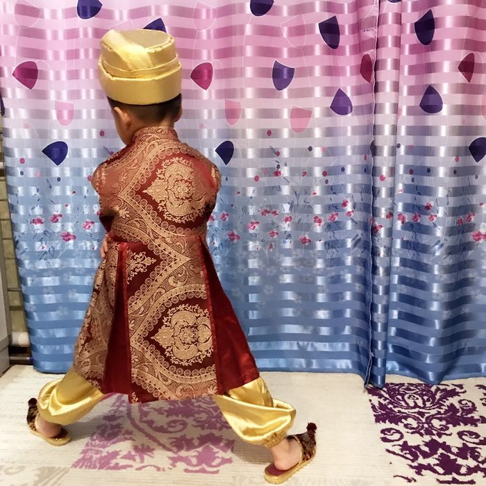 Продам костюм Султана