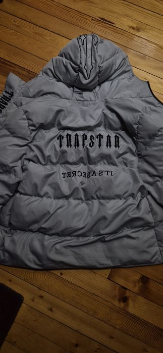 Trapstar сиво яке
