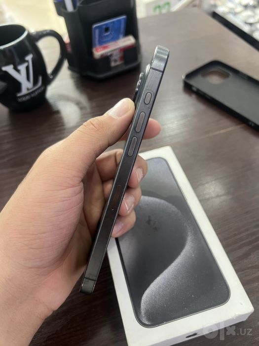 Iphone 15pro max 256gb xotira 80% yomkis karobka dakiment