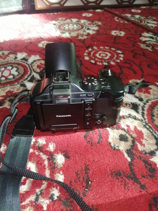 Foto aparat satiladi