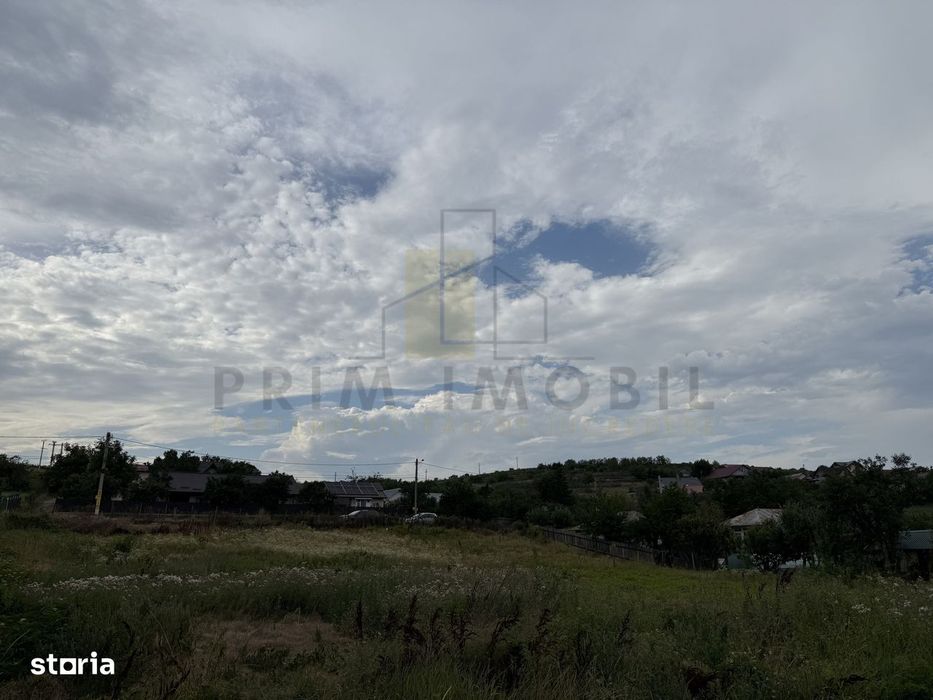 Teren in Goruni comuna Tomesti 12 km de rond Podu Ros - 2400 mp