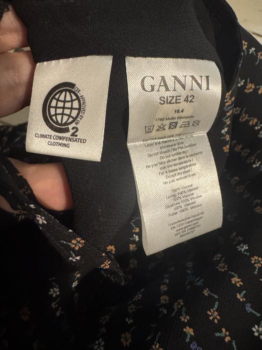 Платье на запах Ganni