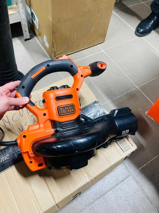 Suflantă electrică Black + Decker 3-în-1 3000W BEBLV300